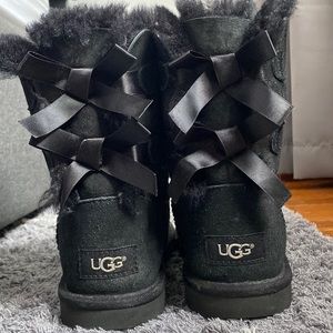 Bailey bow Uggs